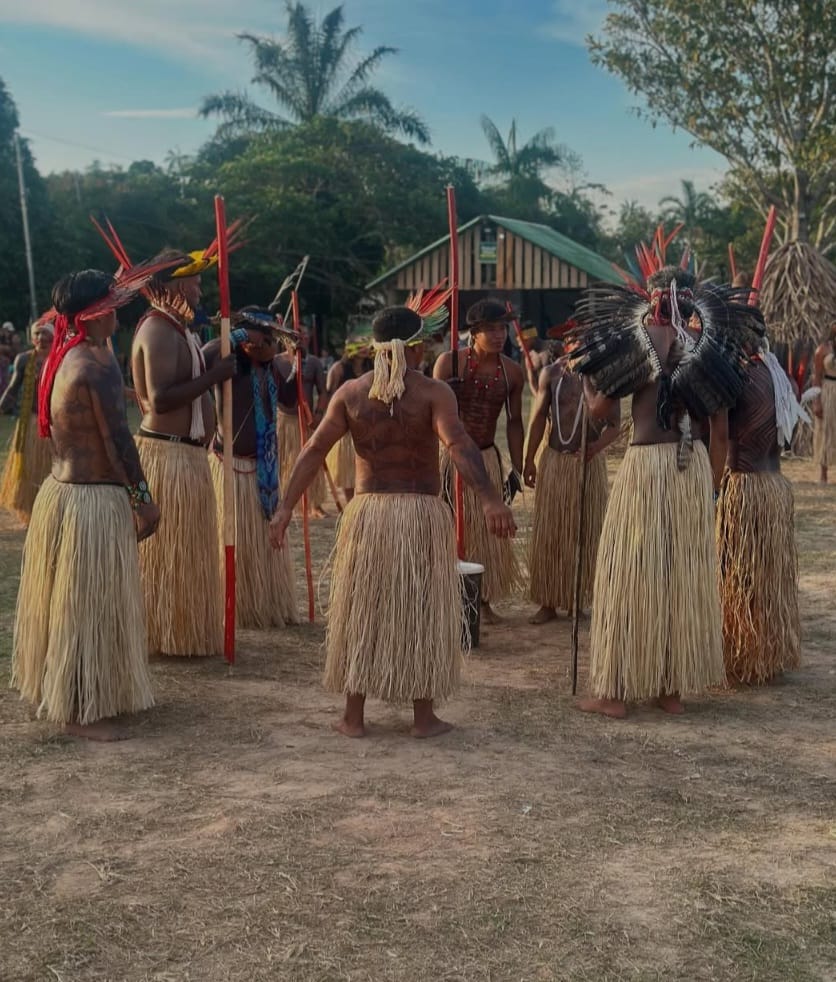 grupo-shanenawa-entardecer